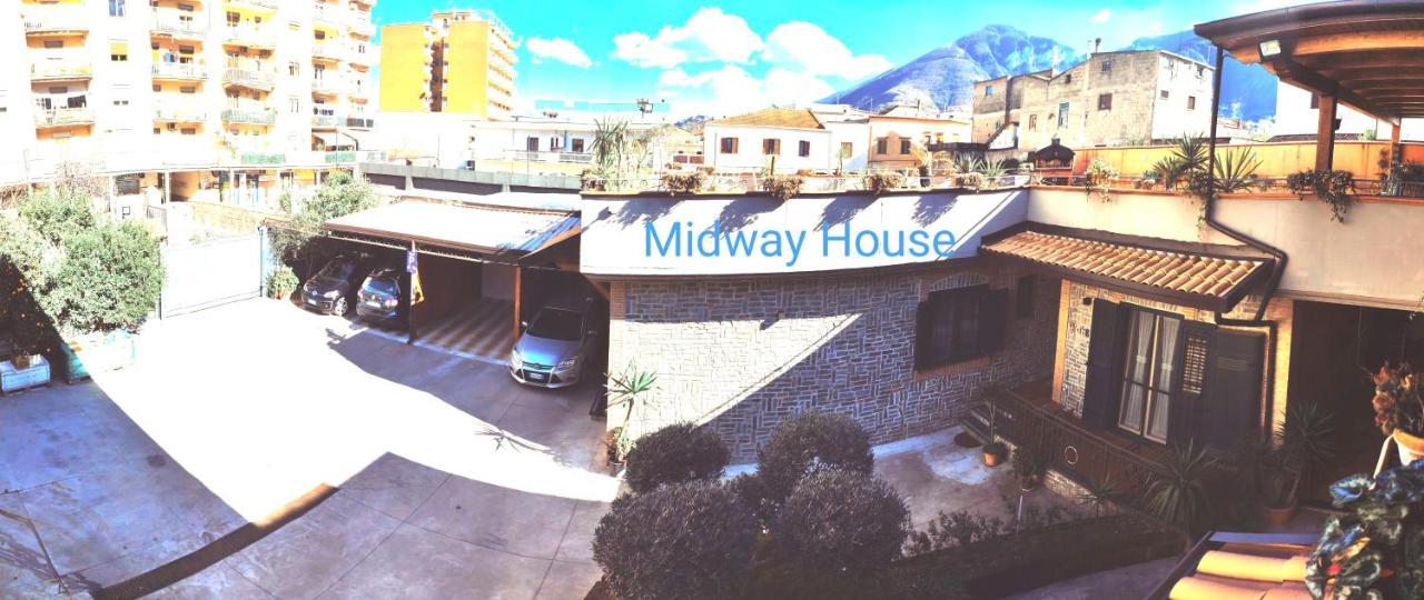 Midway House Italy Apartment Sant'Egidio del Monte Albino Exterior foto